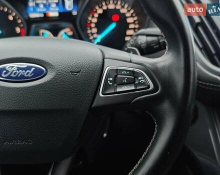 Сірий Форд Куга, об'ємом двигуна 2 л та пробігом 123 тис. км за 23800 $, фото 114 на Automoto.ua
