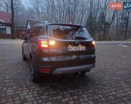 Серый Форд Куга, объемом двигателя 2 л и пробегом 95 тыс. км за 16900 $, фото 10 на Automoto.ua