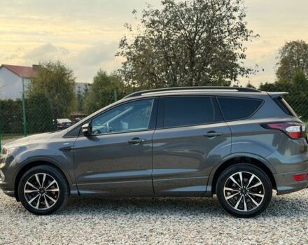 Форд Куга 2017 в Киеве на Automoto.ua Серый Форд Куга, объемом двигателя 2 л и пробегом 189 тыс. км за 9500 $, фото 16 на Automoto.ua