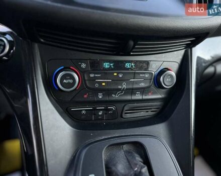 Форд Куга 2017 в Львове на Automoto.ua Серый Форд Куга, объемом двигателя 2 л и пробегом 115 тыс. км за 21150 $, фото 20 на Automoto.ua