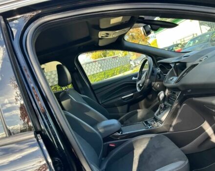 Форд Куга 2017 в Черновцах на Automoto.ua Серый Форд Куга, объемом двигателя 2 л и пробегом 61 тыс. км за 12400 $, фото 8 на Automoto.ua