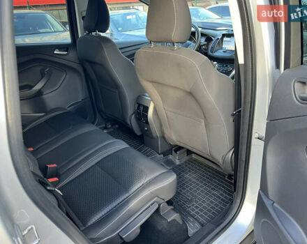 Сірий Форд Куга, об'ємом двигуна 2 л та пробігом 117 тис. км за 16999 $, фото 28 на Automoto.ua