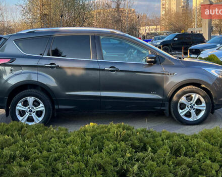 Форд Куга 2017 в Львове на Automoto.ua Серый Форд Куга, объемом двигателя 2 л и пробегом 115 тыс. км за 21150 $, фото 7 на Automoto.ua