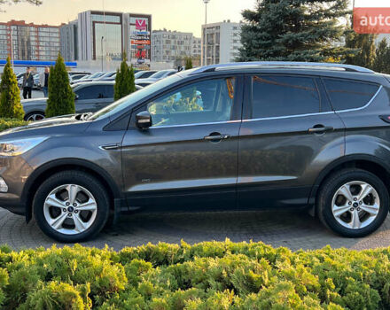 Форд Куга 2017 в Львове на Automoto.ua Серый Форд Куга, объемом двигателя 2 л и пробегом 115 тыс. км за 21150 $, фото 3 на Automoto.ua