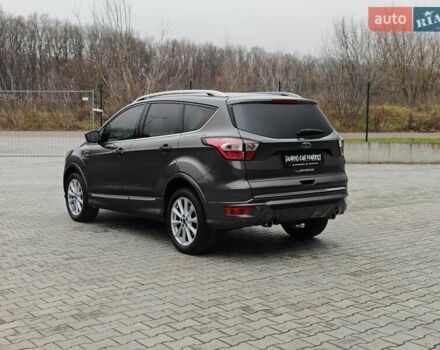 Сірий Форд Куга, об'ємом двигуна 2 л та пробігом 123 тис. км за 23800 $, фото 9 на Automoto.ua