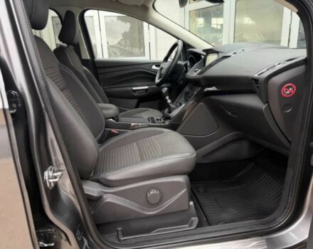 Серый Форд Куга, объемом двигателя 2 л и пробегом 57 тыс. км за 11000 $, фото 8 на Automoto.ua