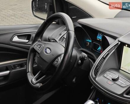 Сірий Форд Куга, об'ємом двигуна 2 л та пробігом 123 тис. км за 23800 $, фото 71 на Automoto.ua