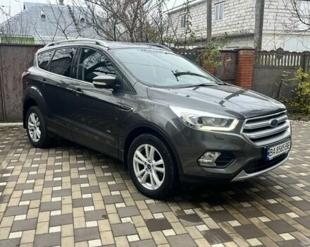 Серый Форд Куга, объемом двигателя 2 л и пробегом 144 тыс. км за 17700 $, фото 2 на Automoto.ua