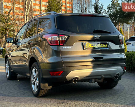 Форд Куга 2017 в Львове на Automoto.ua Серый Форд Куга, объемом двигателя 2 л и пробегом 115 тыс. км за 21150 $, фото 4 на Automoto.ua