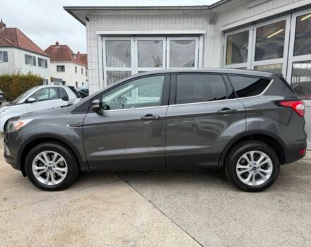 Серый Форд Куга, объемом двигателя 2 л и пробегом 57 тыс. км за 11000 $, фото 3 на Automoto.ua