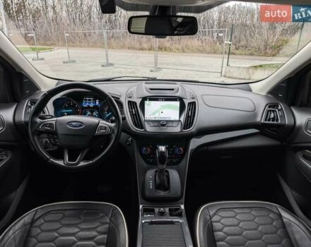 Сірий Форд Куга, об'ємом двигуна 2 л та пробігом 123 тис. км за 23800 $, фото 99 на Automoto.ua