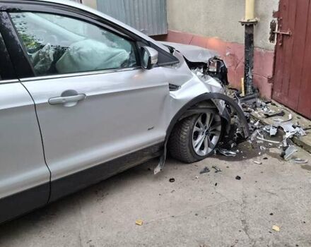 Форд Куга 2017 в Каменце-Подольском на Automoto.ua Серый Форд Куга, объемом двигателя 2 л и пробегом 218 тыс. км за 12500 $, фото 1 на Automoto.ua