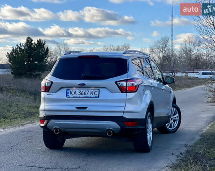 Сірий Форд Куга, об'ємом двигуна 2 л та пробігом 117 тис. км за 16999 $, фото 1 на Automoto.ua