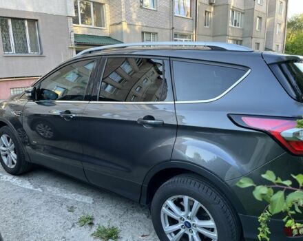 Форд Куга 2017 в Ирпене на Automoto.ua Серый Форд Куга, объемом двигателя 2 л и пробегом 148 тыс. км за 17750 $, фото 5 на Automoto.ua