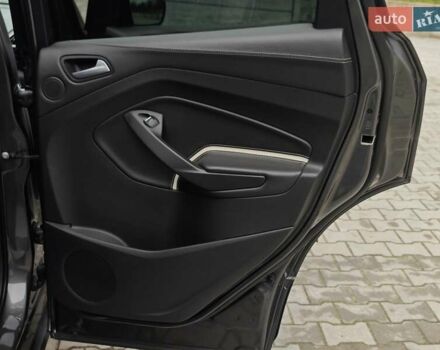 Сірий Форд Куга, об'ємом двигуна 2 л та пробігом 123 тис. км за 23800 $, фото 53 на Automoto.ua