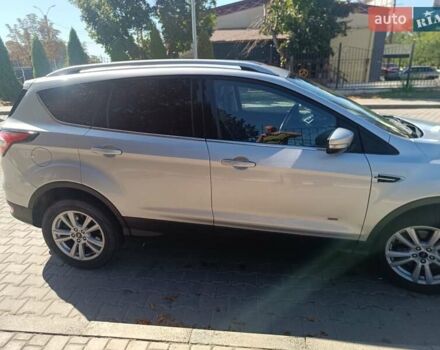 Форд Куга 2017 в Одессе на Automoto.ua Серый Форд Куга, объемом двигателя 2 л и пробегом 147 тыс. км за 17900 $, фото 2 на Automoto.ua