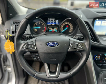 Серый Форд Куга, объемом двигателя 2 л и пробегом 189 тыс. км за 16500 $, фото 10 на Automoto.ua