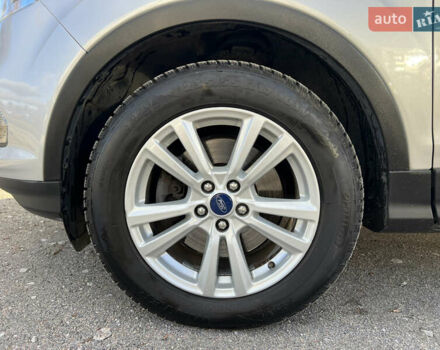 Сірий Форд Куга, об'ємом двигуна 2 л та пробігом 117 тис. км за 16999 $, фото 36 на Automoto.ua