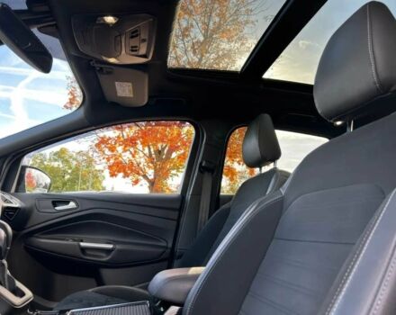 Форд Куга 2017 в Черновцах на Automoto.ua Серый Форд Куга, объемом двигателя 2 л и пробегом 61 тыс. км за 12400 $, фото 10 на Automoto.ua