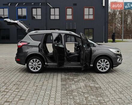 Сірий Форд Куга, об'ємом двигуна 2 л та пробігом 123 тис. км за 23800 $, фото 88 на Automoto.ua