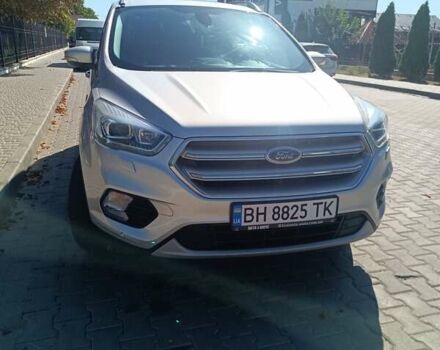 Форд Куга 2017 в Одессе на Automoto.ua Серый Форд Куга, объемом двигателя 2 л и пробегом 147 тыс. км за 17900 $, фото 7 на Automoto.ua