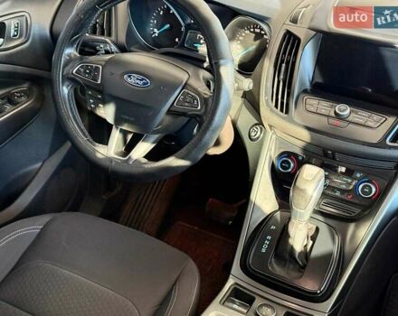 Форд Куга 2017 в Одессе на Automoto.ua Серый Форд Куга, объемом двигателя 2 л и пробегом 270 тыс. км за 12990 $, фото 16 на Automoto.ua