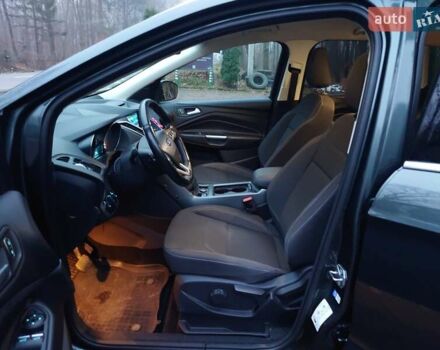 Серый Форд Куга, объемом двигателя 2 л и пробегом 95 тыс. км за 16900 $, фото 16 на Automoto.ua