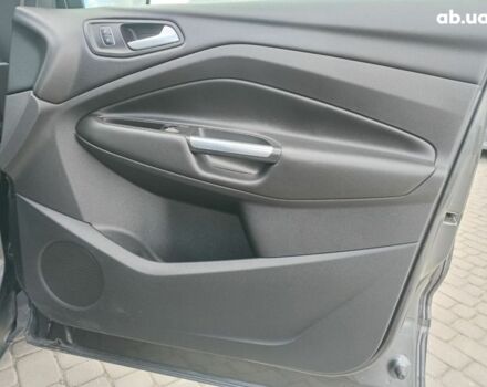 Форд Куга 2017 у Львові на Automoto.ua Сірий Форд Куга, об'ємом двигуна 2 л та пробігом 115 тис. км за 19680 $, фото 5 на Automoto.ua