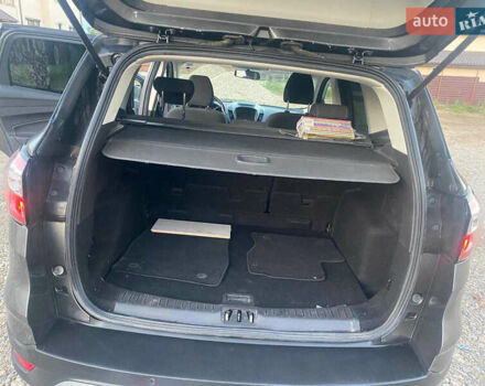 Серый Форд Куга, объемом двигателя 2 л и пробегом 115 тыс. км за 19000 $, фото 2 на Automoto.ua