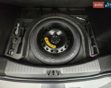 Сірий Форд Куга, об'ємом двигуна 2 л та пробігом 123 тис. км за 23800 $, фото 51 на Automoto.ua