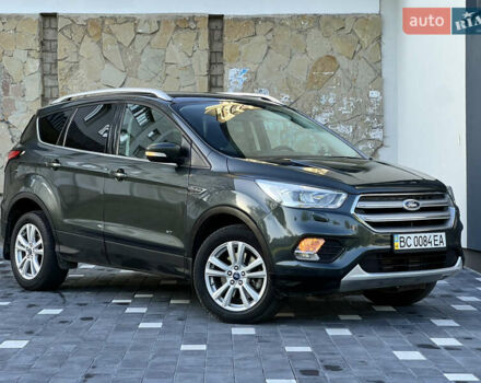 Сірий Форд Куга, об'ємом двигуна 2 л та пробігом 92 тис. км за 16499 $, фото 23 на Automoto.ua