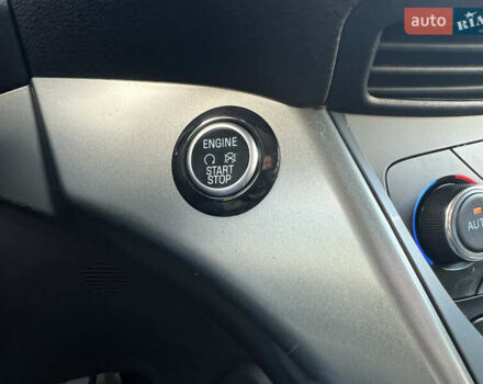 Сірий Форд Куга, об'ємом двигуна 2 л та пробігом 117 тис. км за 16999 $, фото 26 на Automoto.ua