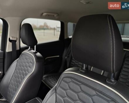 Сірий Форд Куга, об'ємом двигуна 2 л та пробігом 123 тис. км за 23800 $, фото 25 на Automoto.ua