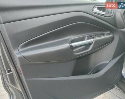 Серый Форд Куга, объемом двигателя 2 л и пробегом 115 тыс. км за 19680 $, фото 18 на Automoto.ua