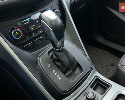 Серый Форд Куга, объемом двигателя 2 л и пробегом 189 тыс. км за 16500 $, фото 13 на Automoto.ua