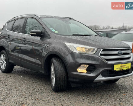 Серый Форд Куга, объемом двигателя 2 л и пробегом 191 тыс. км за 20900 $, фото 4 на Automoto.ua