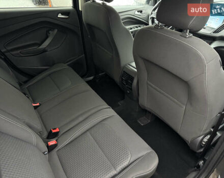 Серый Форд Куга, объемом двигателя 2 л и пробегом 191 тыс. км за 20900 $, фото 16 на Automoto.ua