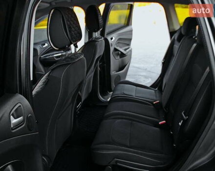 Серый Форд Куга, объемом двигателя 2 л и пробегом 83 тыс. км за 15300 $, фото 9 на Automoto.ua