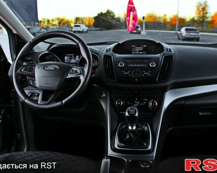Серый Форд Куга, объемом двигателя 2 л и пробегом 82 тыс. км за 15300 $, фото 10 на Automoto.ua