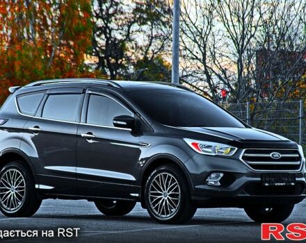 Серый Форд Куга, объемом двигателя 2 л и пробегом 82 тыс. км за 15300 $, фото 5 на Automoto.ua