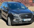 Сірий Форд Куга, об'ємом двигуна 1.5 л та пробігом 180 тис. км за 15899 $, фото 1 на Automoto.ua