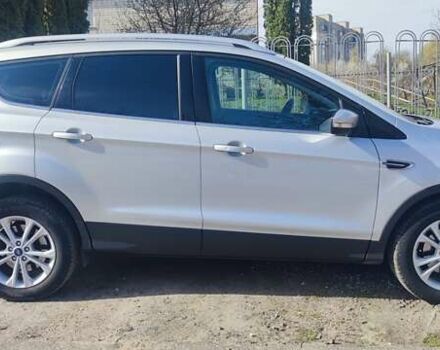 Форд Куга 2019 в Хмельнике на Automoto.ua Серый Форд Куга, объемом двигателя 1.5 л и пробегом 58 тыс. км за 18900 $, фото 1 на Automoto.ua