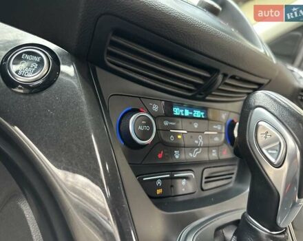 Серый Форд Куга, объемом двигателя 2 л и пробегом 226 тыс. км за 17500 $, фото 28 на Automoto.ua