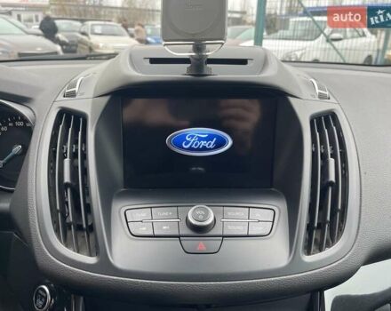 Серый Форд Куга, объемом двигателя 1.5 л и пробегом 88 тыс. км за 17900 $, фото 17 на Automoto.ua