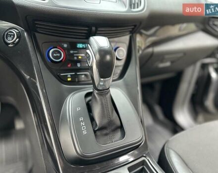 Серый Форд Куга, объемом двигателя 2 л и пробегом 226 тыс. км за 17500 $, фото 25 на Automoto.ua