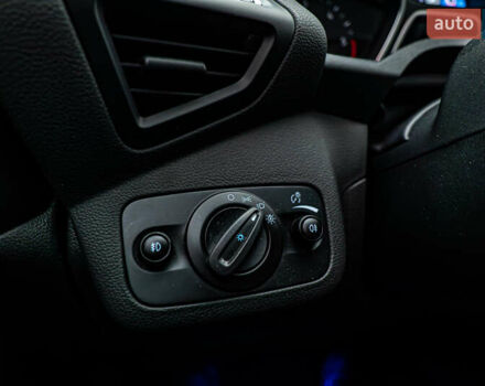 Серый Форд Куга, объемом двигателя 2 л и пробегом 128 тыс. км за 17705 $, фото 13 на Automoto.ua