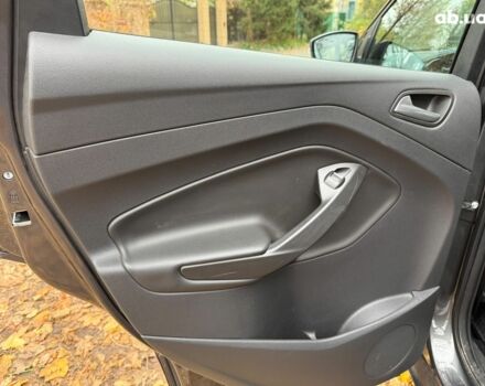 Серый Форд Куга, объемом двигателя 1.5 л и пробегом 36 тыс. км за 19990 $, фото 15 на Automoto.ua