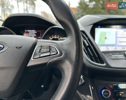 Серый Форд Куга, объемом двигателя 2 л и пробегом 226 тыс. км за 17500 $, фото 26 на Automoto.ua