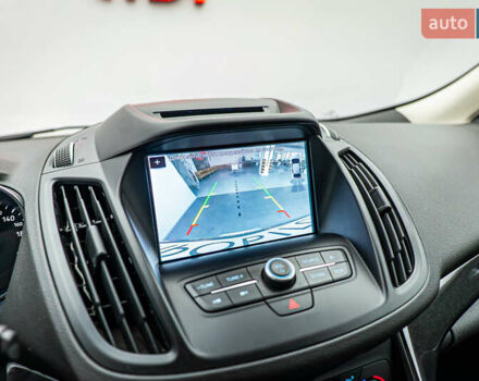 Серый Форд Куга, объемом двигателя 2 л и пробегом 128 тыс. км за 17705 $, фото 16 на Automoto.ua