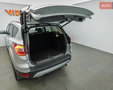 Серый Форд Куга, объемом двигателя 2 л и пробегом 128 тыс. км за 17705 $, фото 6 на Automoto.ua
